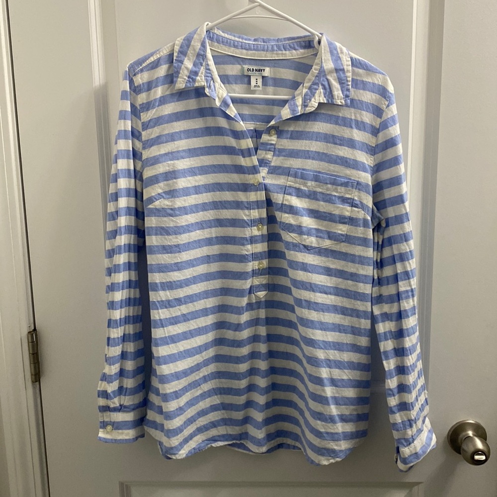 OLD NAVY Blue and White Stripes 100% Cotton Button Tshirt Size M